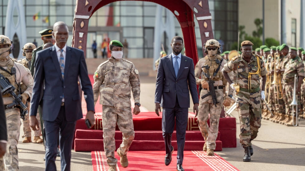 Au Mali, le président sénégalais prône le dialogue entre l’Alliance des États du Sahel et la Cédéao