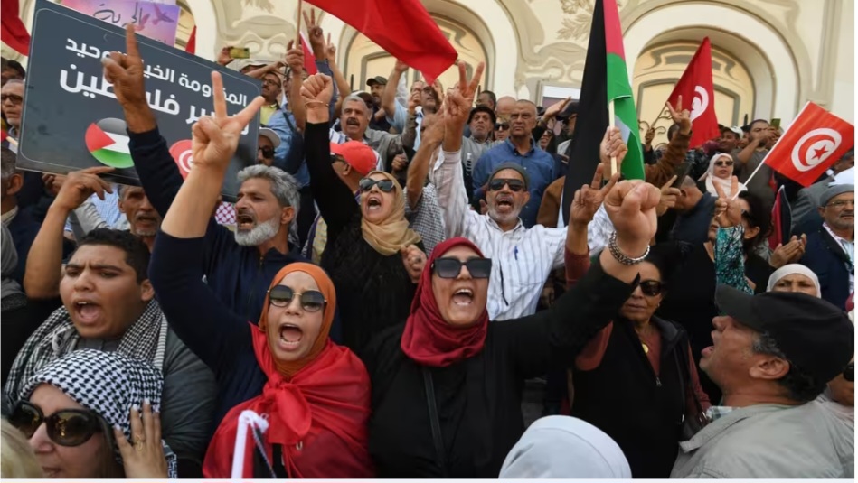 Avocats, journalistes, opposants, militants d’ONG… Ce que l’on sait de la vague d’arrestations en Tunisie sur fond de crise migratoire