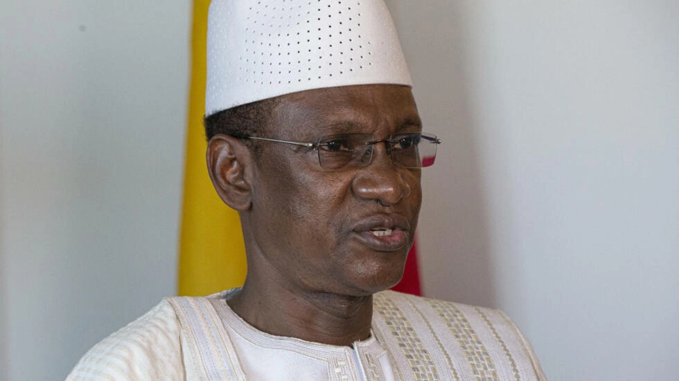 Mali: les partisans du Premier ministre Choguel Maïga chargent la junte