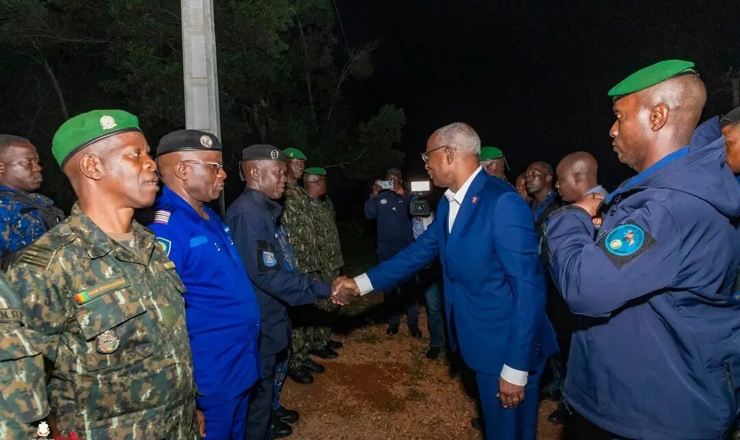 Bah Oury prend part aux funérailles de Elhadj Mamoudou Koula