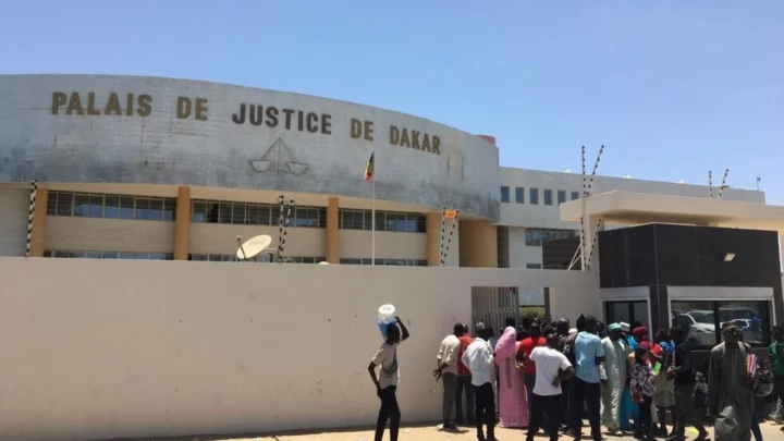 Sénégal: deux opposants condamnés à trois mois de prison pour diffusion de fausses nouvelles