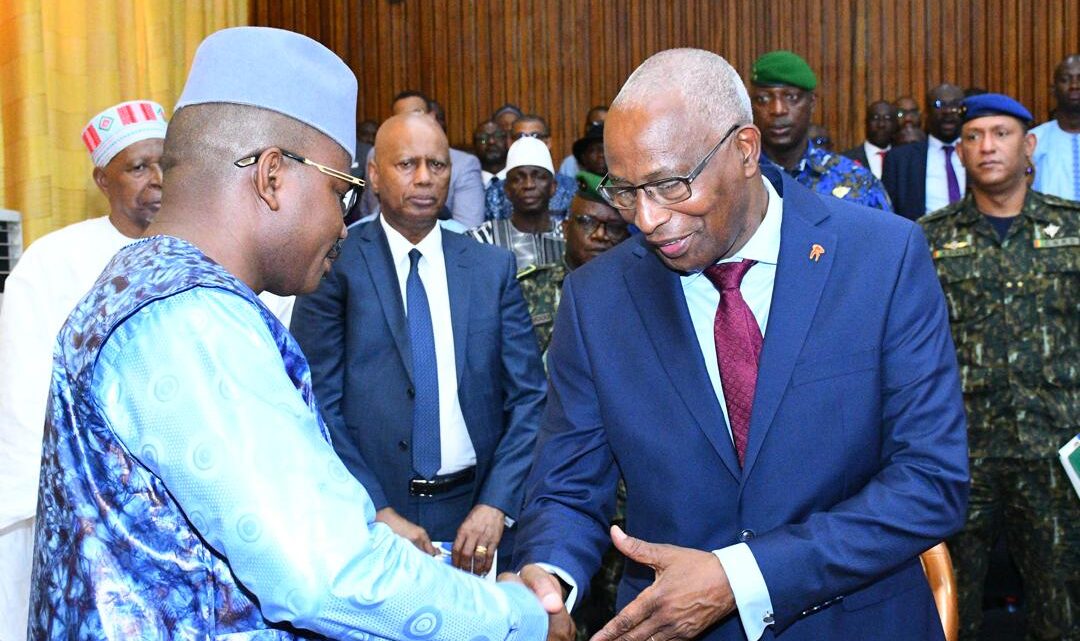 En Guinée, la junte présente un avant-projet de nouvelle Constitution