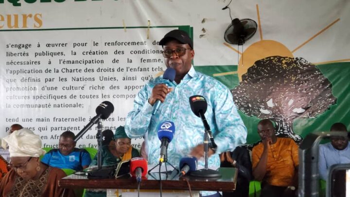 Transition : Fodé Oussou Fofana conseille Mamadi Doumbouya