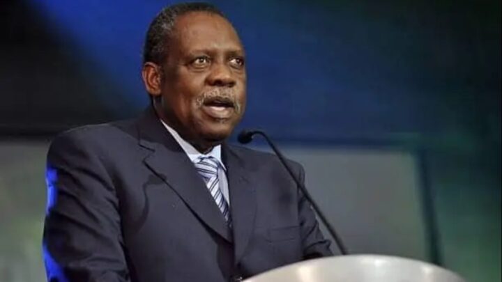 Il était l’«ayatollah» du foot africain, l’ancien président de la CAF Issa Hayatou est mort