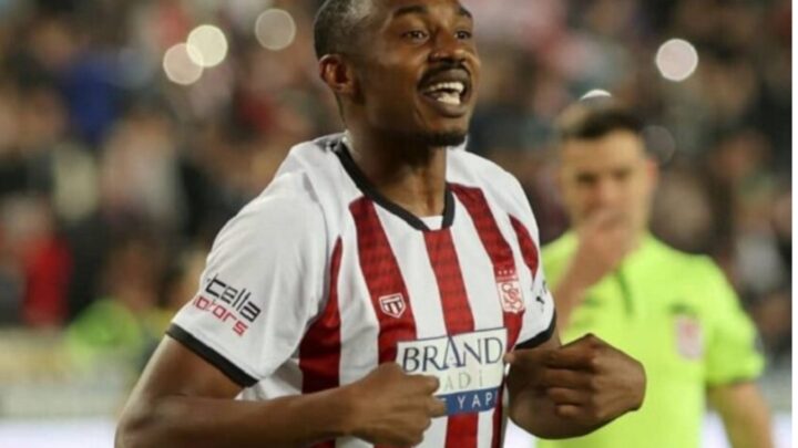 Sivasspor  officialise la prolongation de l’international Guinéen Fodé Bengali Koita