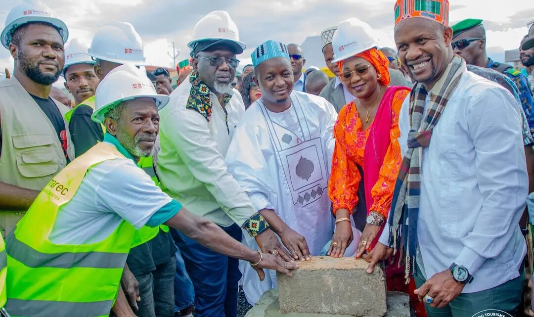 Labé : Le Ministre de la Culture lance officiellement les travaux de réhabilitation et d’équipement du Palais de la Kolima