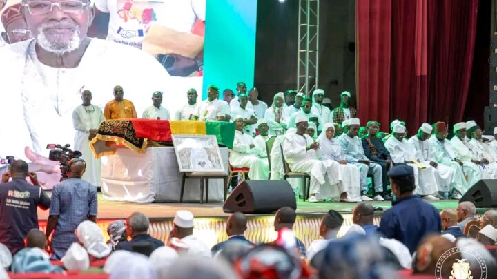 Symposium du feu El Hadj Sèkhouna Soumah : Voici le discours de remerciement de la famille de Kountigui de la Basse Guinée lu par El Hadj Fodé Bangoura Représentant de la famille, Président du PUP.