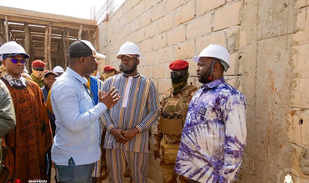 N’Zérékoré : Général Amara Camara visite le chantier du centre diagnostic avancé de cardiologie interventionnelle