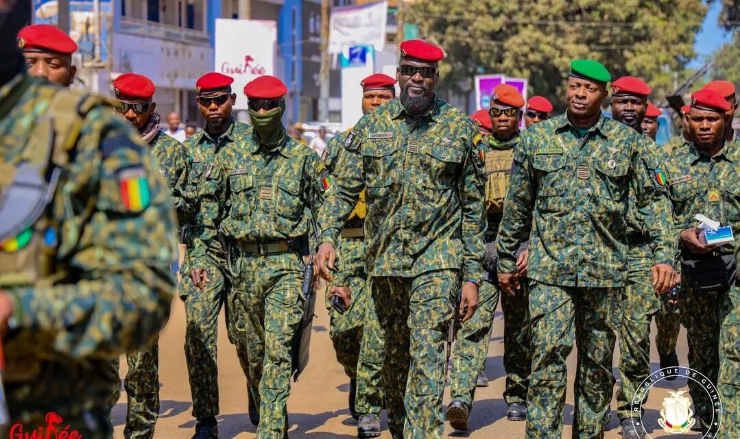 Des officiers de l’armée récompensés pour leurs »actes de bravoure »