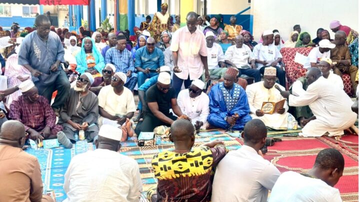 Kankan : le collectif des anciens camarades de Mamadi Doumbouya organise une lecture du saint Coran pour la réussite de la transition