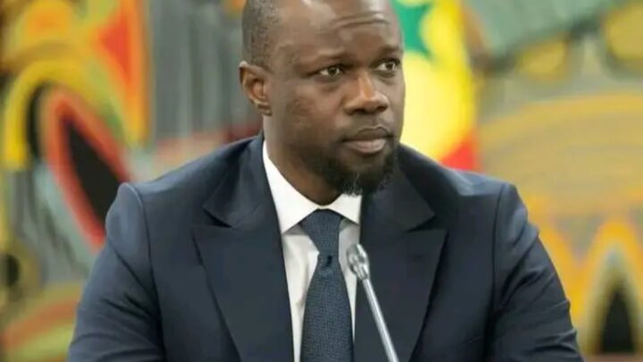 Ousmane Sonko répond vigoureusement à Emmanuel Macron