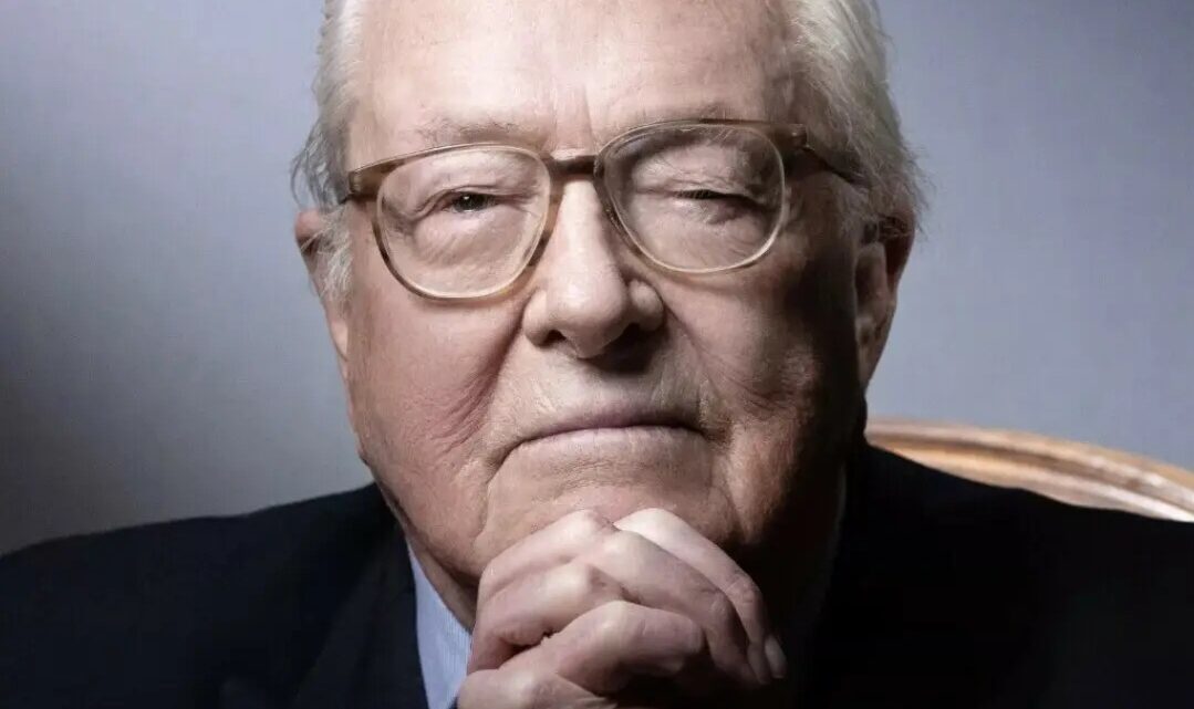 Mort de Jean-Marie Le Pen : il a « joué un rôle dans la vie publique » qui « relève désormais du jugement de l’histoire », affirme l’Elysée