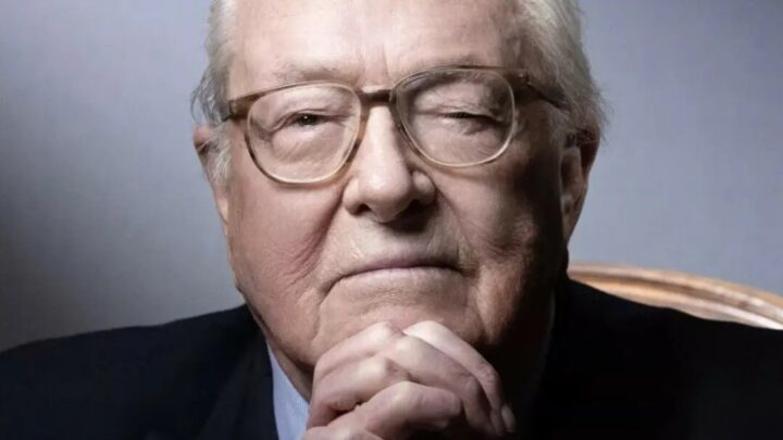 Mort de Jean-Marie Le Pen : il a « joué un rôle dans la vie publique » qui « relève désormais du jugement de l’histoire », affirme l’Elysée