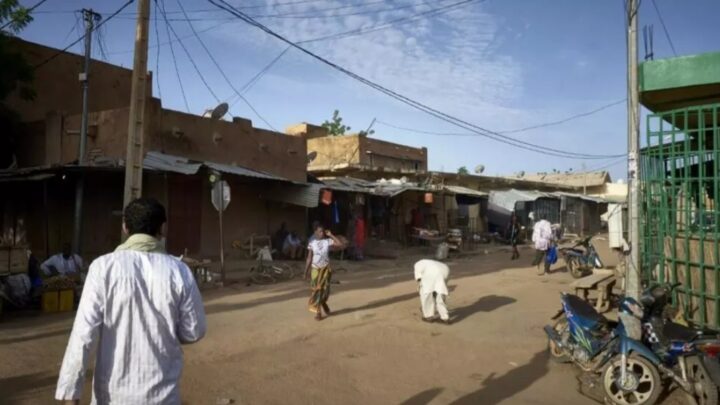 Mali: en ciblant un chef religieux local, le Jnim marque une évolution stratégique