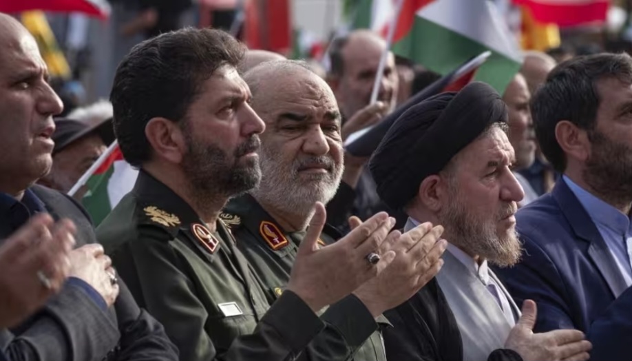 Frappes d&rsquo;Israël en Iran : qui sont les hauts responsables militaires et les experts du nucléaire tués par l&rsquo;Etat hébreu ?