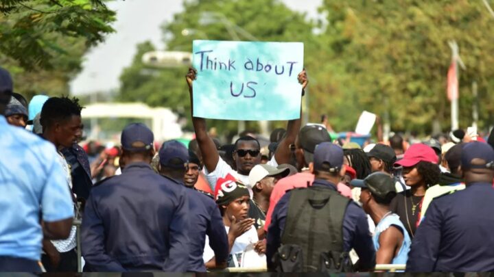 Angola : 2000 manifestants à Luanda contre la hausse du coût de la vie
