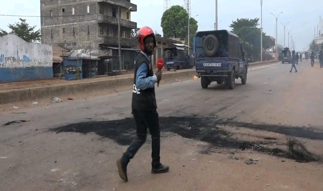 Alerte SPPG : Le journaliste Mamoudou Boullèrè Diallo interpellé à Manéah