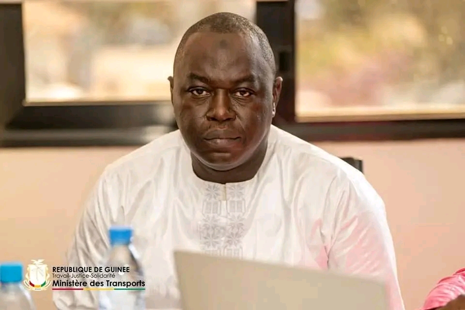 Ousmane Gaoual suspend le directeur général de la Marine marchande et son adjoint — décision du 22 août 2025