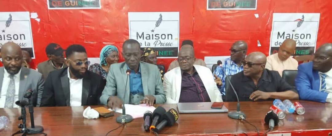Synergie Mamadi Doumbouya : destitution d’Alhousseny Makanera et fusion avec l’Alliance des Forces Patriotiques