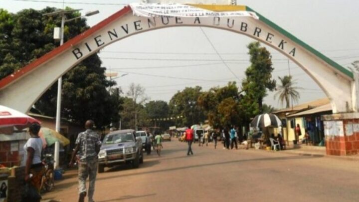 Découverte d’un corps sans vie sur le terrain de football de Tanènè-Centre à Dubréka
