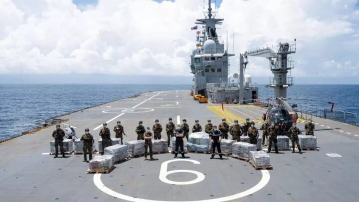Afrique de l’Ouest : la marine française saisit près de 10 tonnes de cocaïne dans le golfe de Guinée