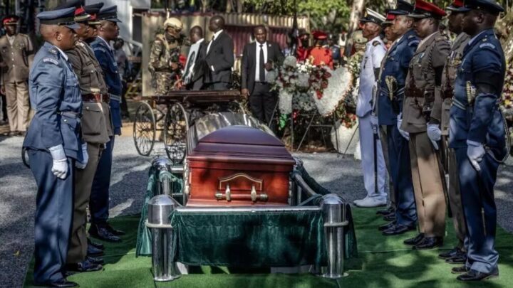 Mort de Raila Odinga : des milliers de Kényans réunis à Bondo pour les obsèques du leader de l’opposition