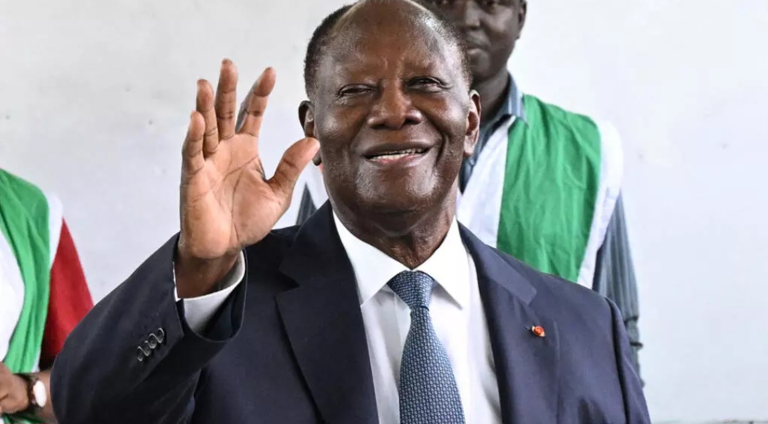Présidentielle en Côte d’Ivoire : Alassane Ouattara annoncé largement vainqueur selon les résultats provisoires