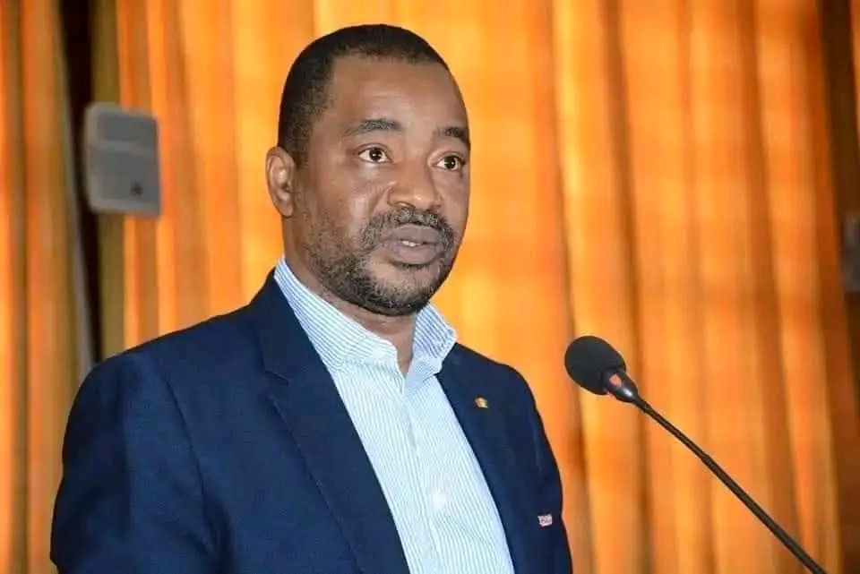 Bah Oury : de « Premier ministre intendant » à « chef d’orchestre politique »? (Par Tibou Kamara)