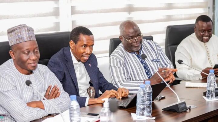 Production, transport et distribution de l’énergie : les priorités du Ministère de l’Énergie pour la fin 2025