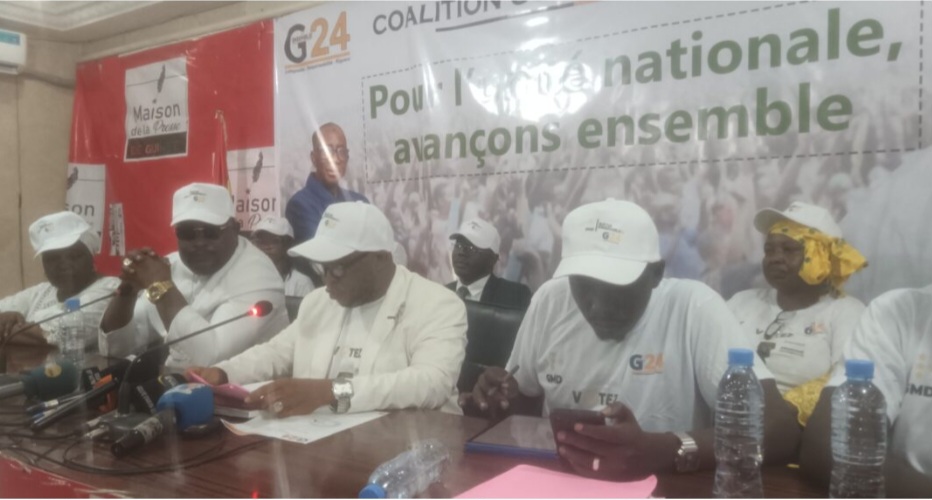 Guinée : la Coalition Guinée Ensemble renonce à la présidentielle et apporte son soutien à Mamadi Doumbouya