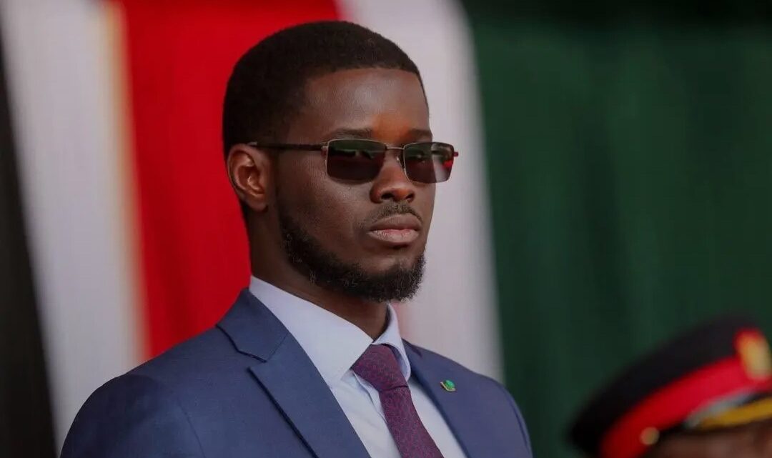 Retour anticipé du président Diomaye Faye : une arrivée à Dakar sans accueil politique qui intrigue