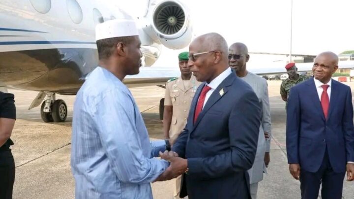 Mali : le Premier ministre Abdoulaye Maïga en Guinée pour discuter d’un corridor d’approvisionnement en carburant