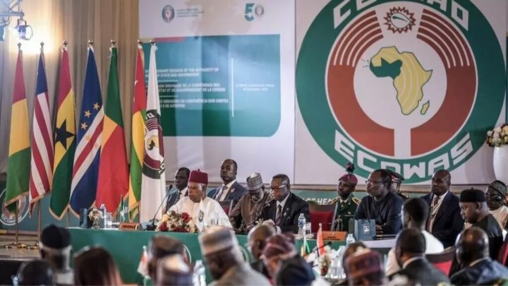 Sommet de la Cédéao à Abuja : fermeté face aux putschs au Bénin et en Guinée-Bissau
