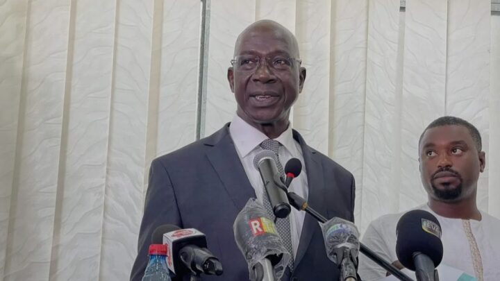 Guinée : le ministre de la Défense appelle les militaires à s’éloigner des réseaux sociaux