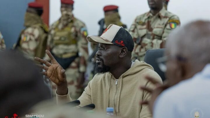 Présidentielle : Mamadi Doumbouya met en garde les esprits réfractaires