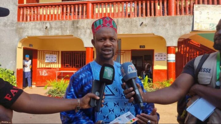 Présidentielle 2025 : Mamadou Thug a voté à Bantounka 1 dans la commune de Lambanyi