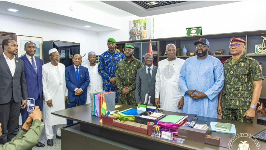 Amadou Oury BAH prend ses fonctions à la Primature, engagé pour une gouvernance stable et efficace