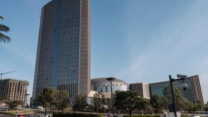 L’Union africaine appelle à une désescalade urgente après des frappes sur l’Iran