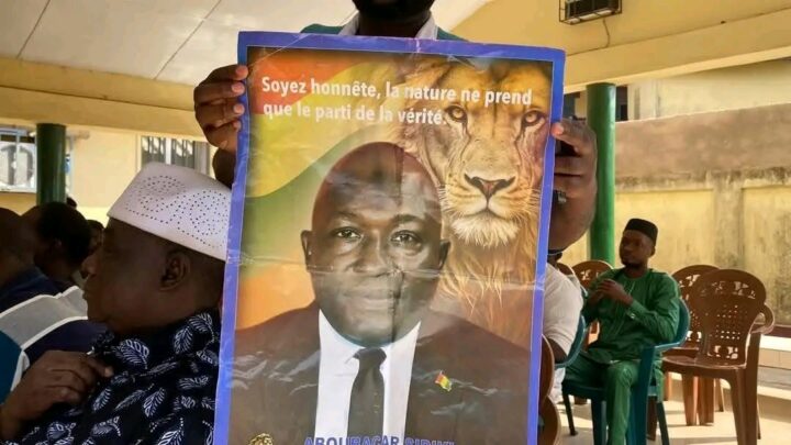 Guinée : un symposium émouvant en hommage à Aboubacar Toumba Diakité à l’hôpital Ignace Deen