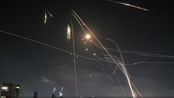 Au moins 47 blessés dans une frappe iranienne sur la ville israélienne de Dimona, qui abrite un centre de recherche nucléaire