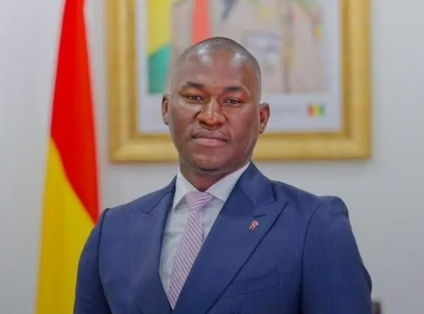 Présidence guinéenne : Moussa Condé limogé, Oumar Barry nommé DCI