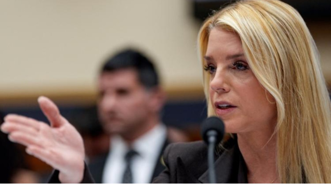 États-Unis : Donald Trump limoge Pam Bondi sur fond d’affaire Jeffrey Epstein