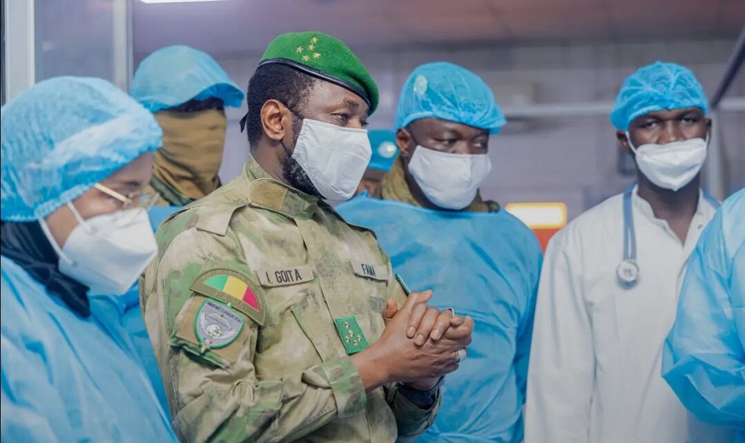 Assimi Goïta attendu face à la nation, le JNIM évoque un « blocus » de Bamako