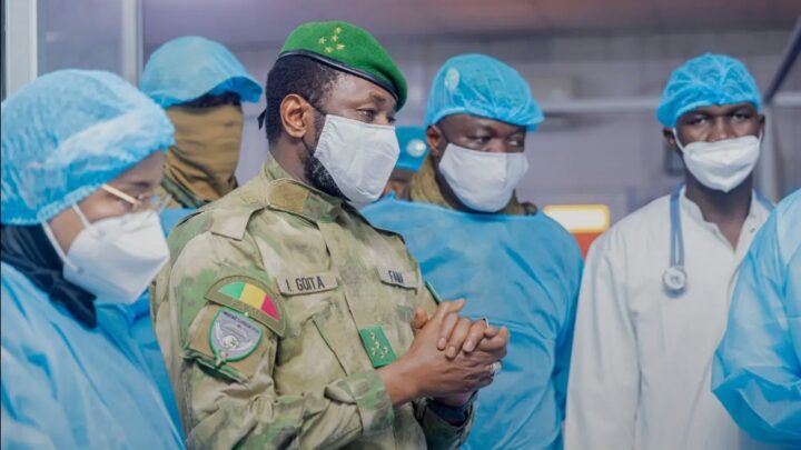 Assimi Goïta attendu face à la nation, le JNIM évoque un « blocus » de Bamako