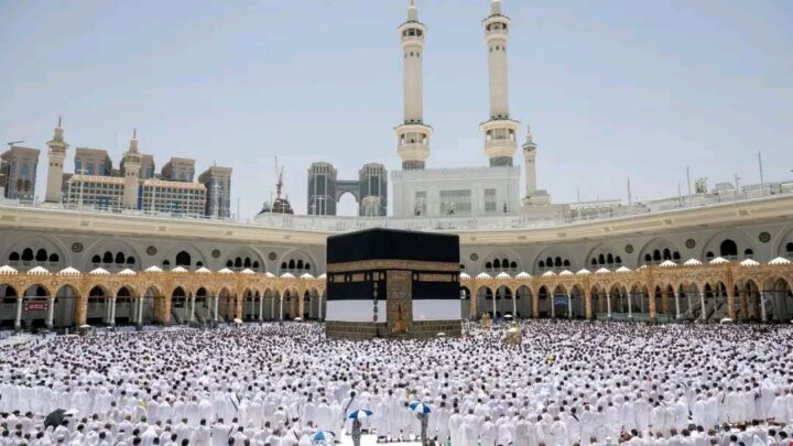 Hajj 2026 : plus de 1,5 million de pèlerins affluent à La Mecque sous une chaleur extrême