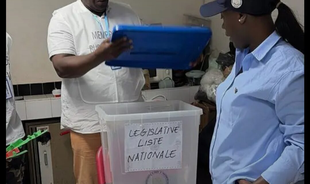 Élections législatives et communales : la participation au cœur des enjeux