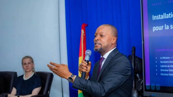 Forages privés en Guinée : le projet de compteurs suscite une vive polémique