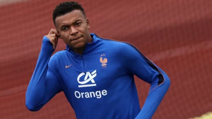 Mbappé au cœur d’une polémique après des propos racistes d’une sénatrice paraguayenne