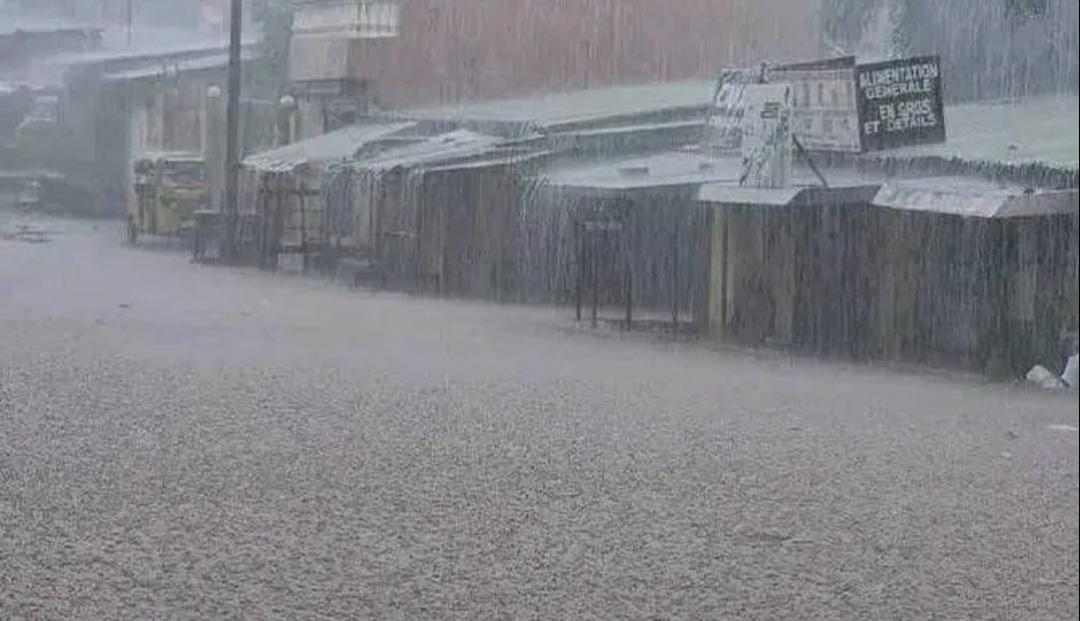 Alerte inondations à Conakry : plusieurs routes et ponts impraticables après les fortes pluies