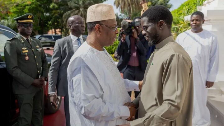 Macky Sall reçu par Bassirou Diomaye Faye : une rencontre autour de sa candidature à l&rsquo;ONU